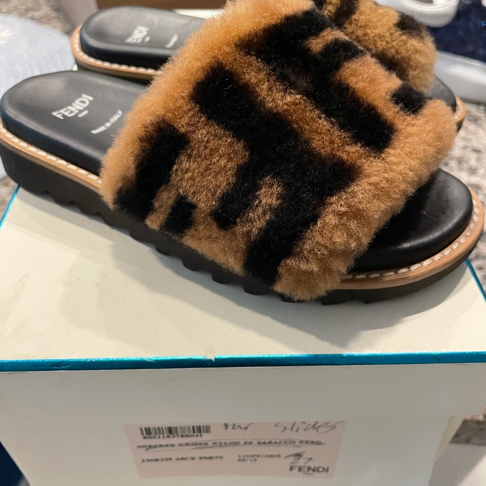 Fendi kids shoes size 10c Authentic with box and dust bag